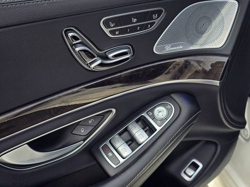 Used 2019 Mercedes-Benz S 560 Sedan w/ AMG Line Exterior image 20