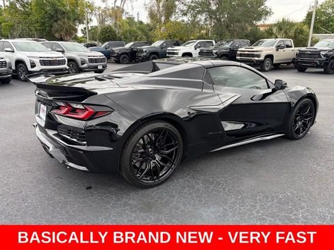 Used 2025 Chevrolet Corvette Z06 RWD image 6