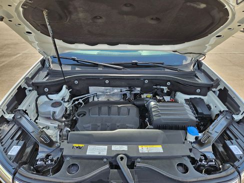 Used 2024 Volkswagen Atlas SE FWD image 32