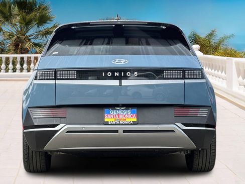Used 2024 Hyundai Ioniq 5 SEL image 5