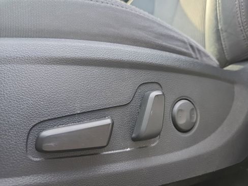 Used 2020 Hyundai Santa Fe SEL w/ Convenience Package image 23