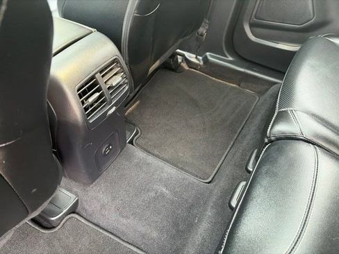 Used 2022 Ford Escape SEL FWD image 33