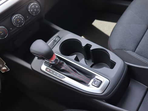 Used 2026 Chevrolet Trax RS FWD image 15