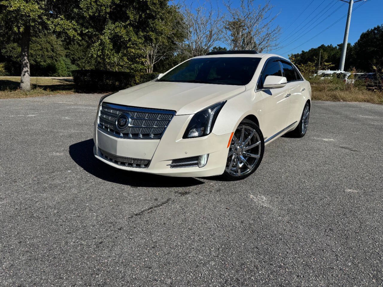 Used 2013 Cadillac XTS Platinum w/ Driver Assist Package AWD/4WD image 27