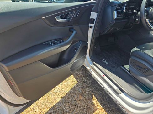 Used 2021 Audi Q8 Prestige w/ Prestige Package AWD/4WD image 23