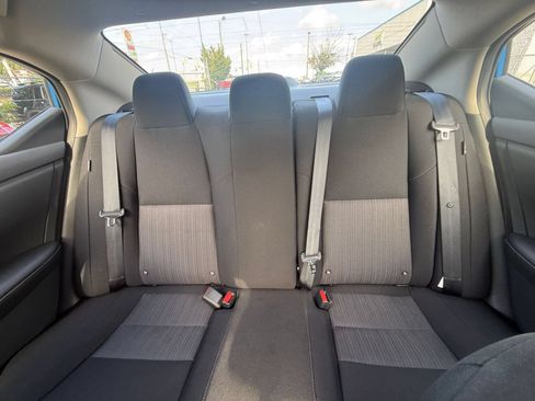 Used 2025 Nissan Sentra SV FWD image 37