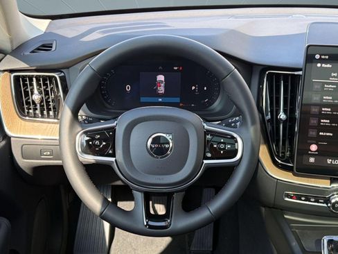 New 2026 Volvo XC60 B5 Plus w/ Climate Package AWD/4WD image 11
