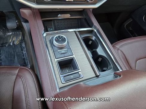 Used 2024 Ford Expedition Limited RWD image 29