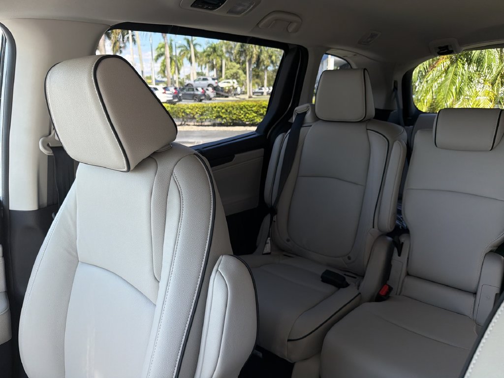 New 2027 Honda Odyssey Touring image 13