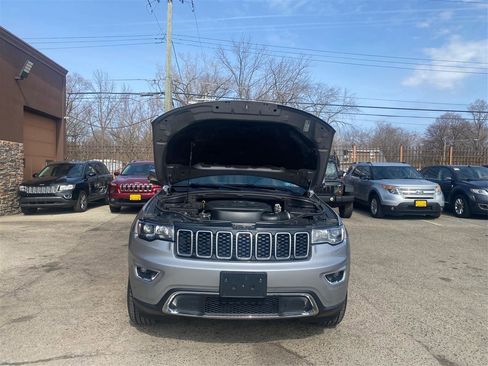 Used 2020 Jeep Grand Cherokee Limited w/ Luxury Group II AWD/4WD image 11