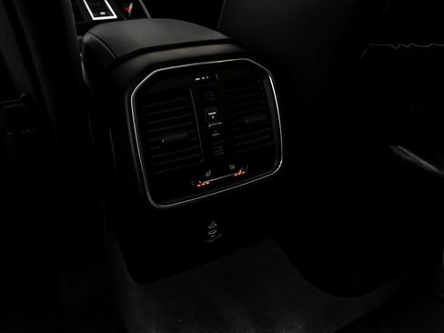 New 2026 Porsche Macan AWD/4WD image 31