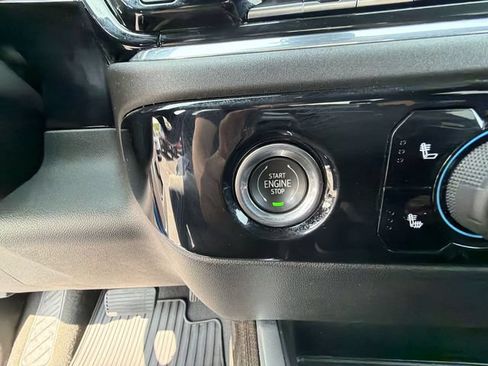 Certified 2023 Chevrolet Silverado 1500 RST w/ Z71 Off-Road Package AWD/4WD image 18