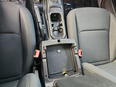 Used 2020 Jeep Wrangler Unlimited Sahara w/ Uconnect 4C Nav & Sound Group image 26