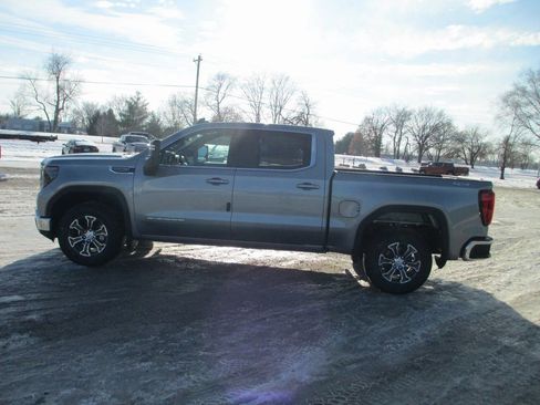 New 2026 GMC Sierra 1500 SLE w/ Max Trailering Package image 8