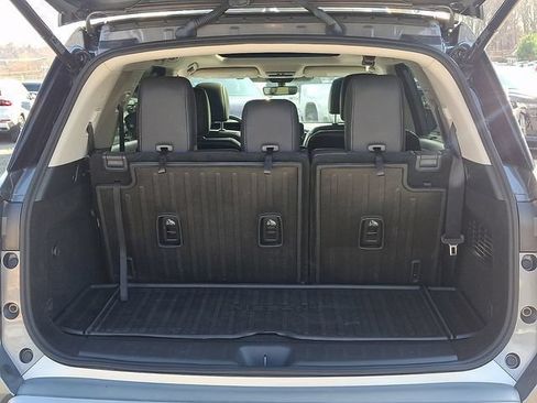 Used 2023 Nissan Pathfinder Platinum AWD/4WD image 37