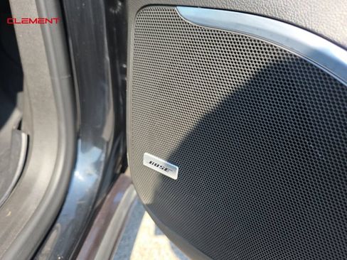 Used 2022 Buick Enclave Premium w/ Surround and Sites Package FWD image 36