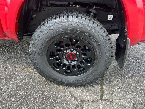 Certified 2023 Toyota Tacoma SR5 AWD/4WD image 24