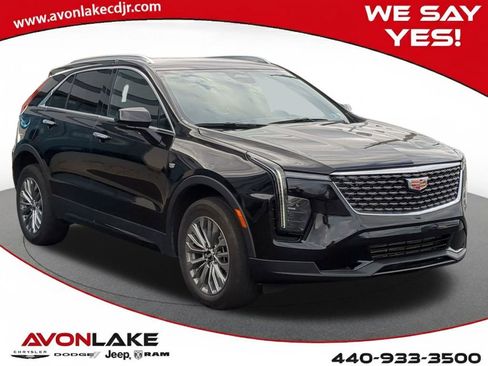 Used 2024 Cadillac XT4 Premium Luxury image 9