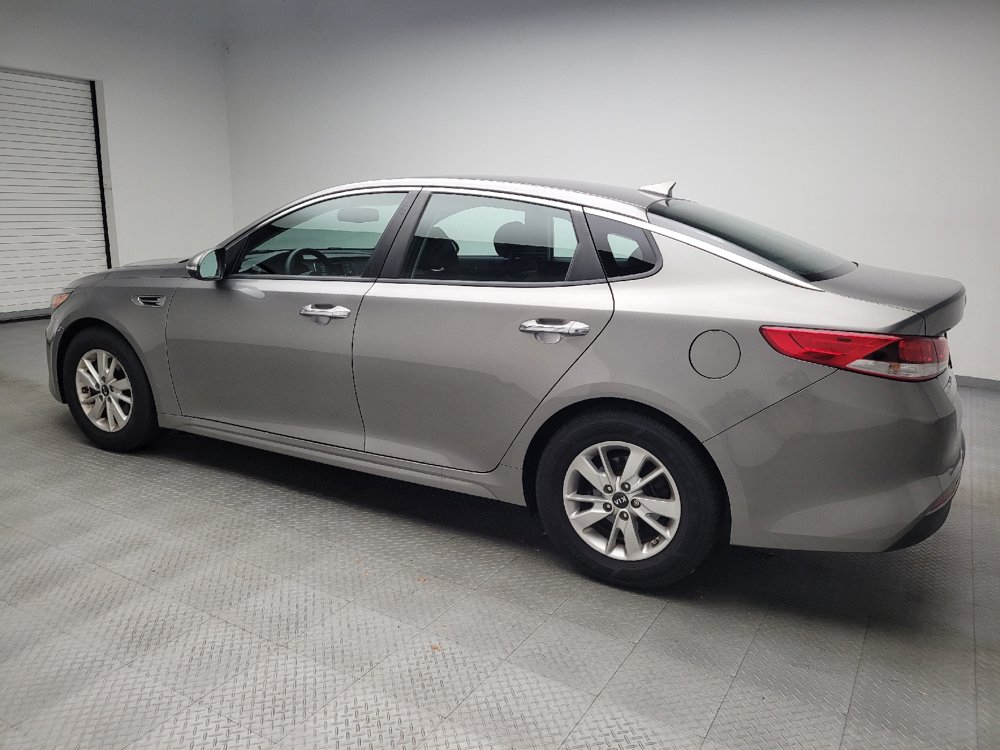 Used 2016 Kia Optima LX w/ LX Convenience Package FWD image 3