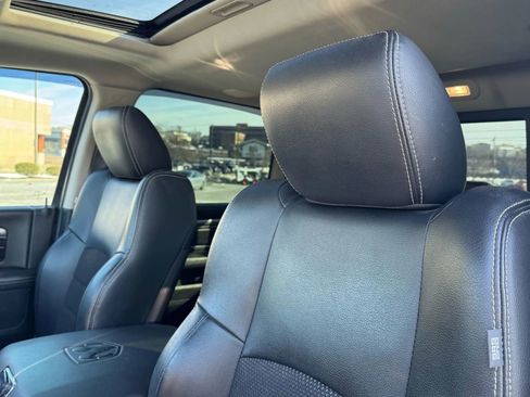 Used 2018 RAM 2500 Big Horn w/ Sport Appearance Group image 10