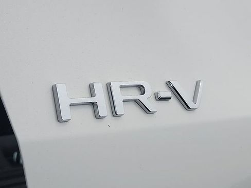 Used 2025 Honda HR-V LX image 30