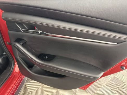 Used 2019 MAZDA MAZDA3 Sedan image 21