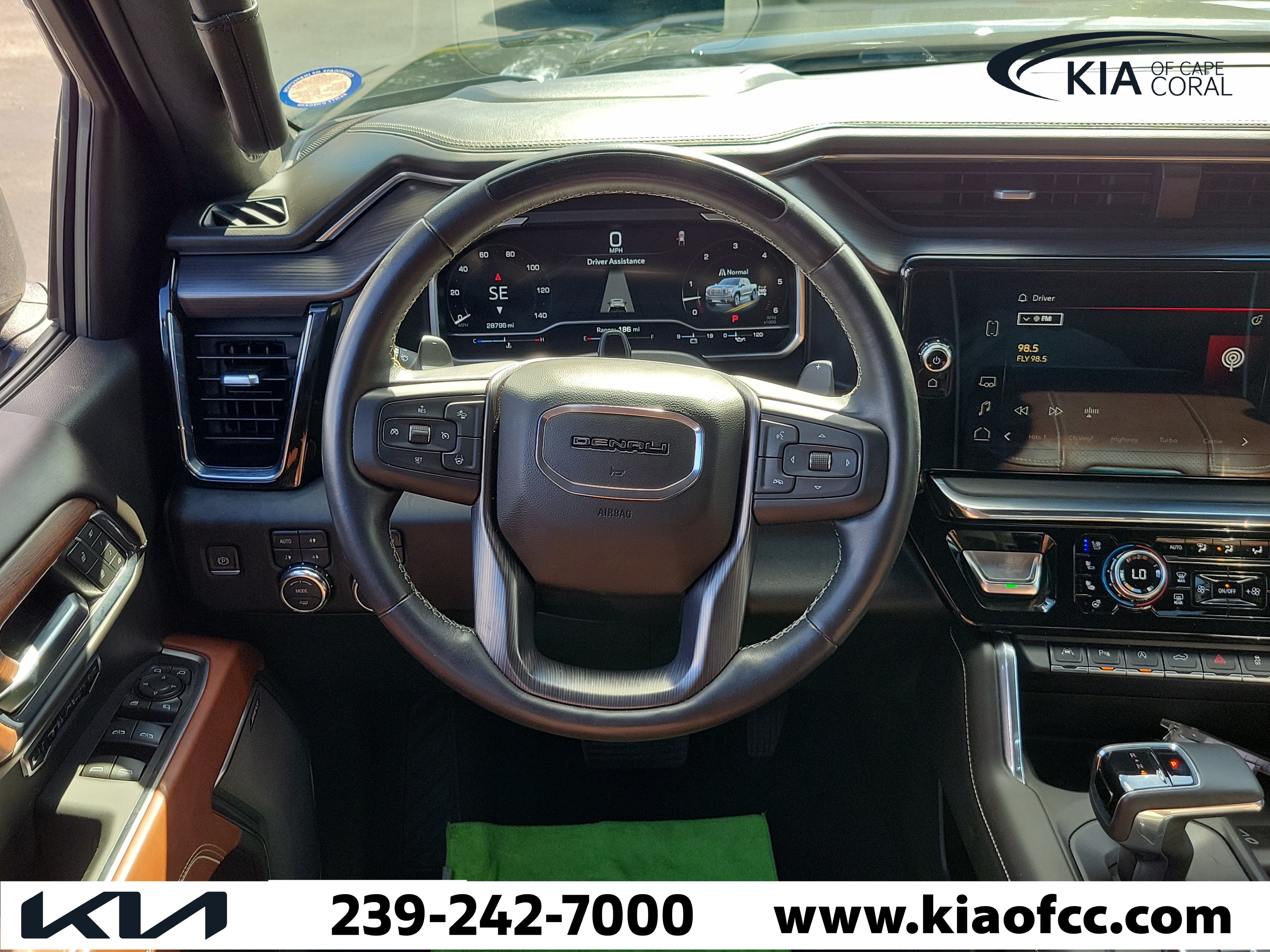 Used 2023 GMC Sierra 1500 Denali Ultimate AWD/4WD image 16