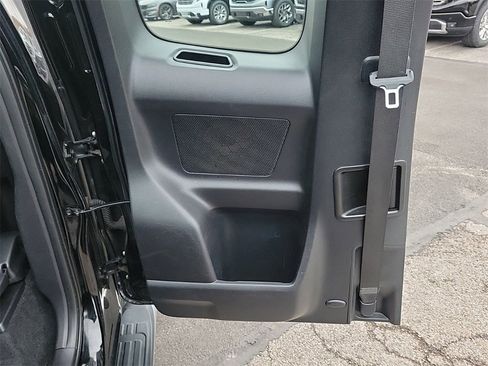 Used 2017 Toyota Tacoma SR image 14