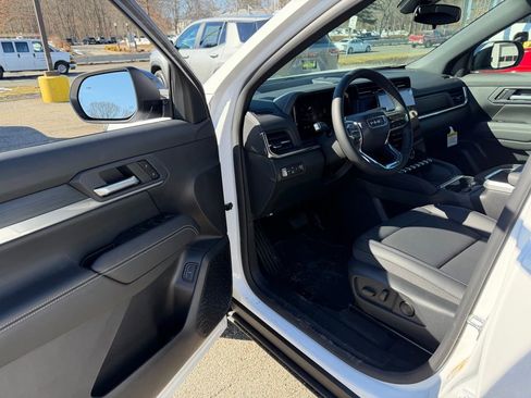 New 2026 GMC Terrain Elevation w/ Black Edition image 17