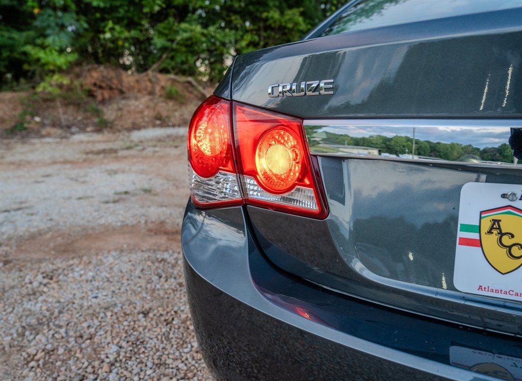 Used 2013 Chevrolet Cruze LT FWD image 26