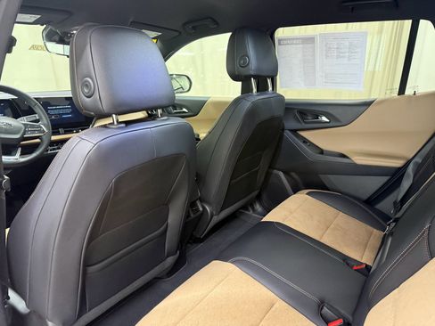 Certified 2025 Chevrolet Equinox ACTIV w/ Safety and Technology Package image 19