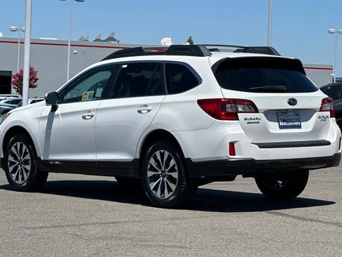 Used 2015 Subaru Outback 2.5i Limited AWD/4WD image 7