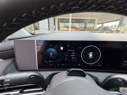 Used 2026 Hyundai Tucson Limited image 12