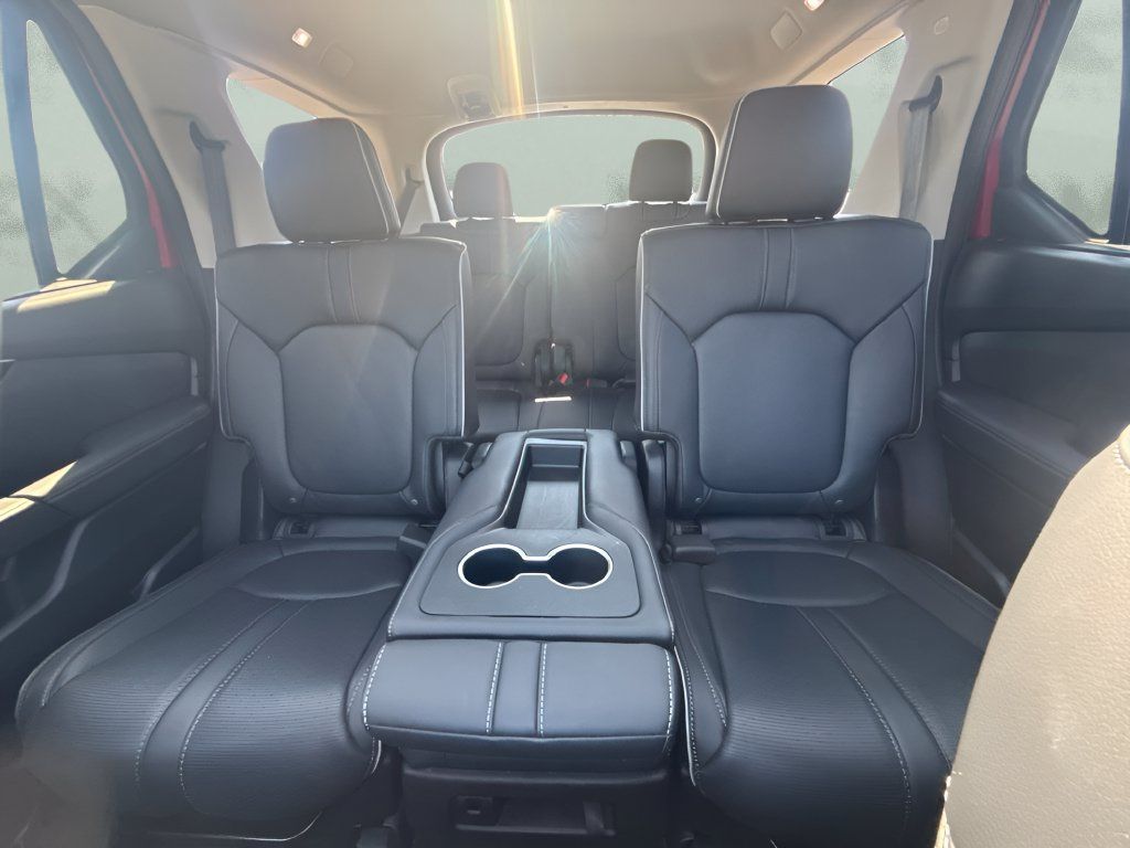 Used 2023 Honda Pilot Elite image 11