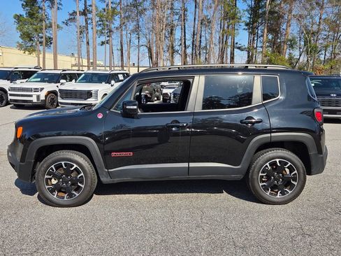 Used 2023 Jeep Renegade Trailhawk image 4