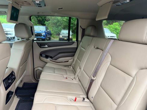 Used 2019 Chevrolet Suburban LT AWD/4WD image 14
