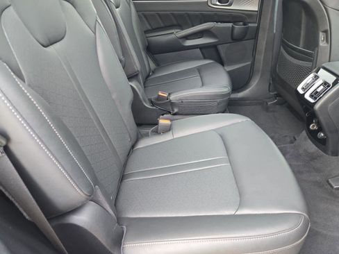 Certified 2022 Kia Sorento SX image 25