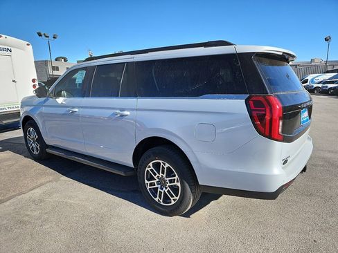 New 2025 Ford Expedition Max Active image 8