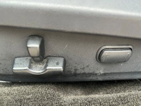 Used 2013 Subaru Legacy 2.5i Premium w/ All-Weather Pkg image 19