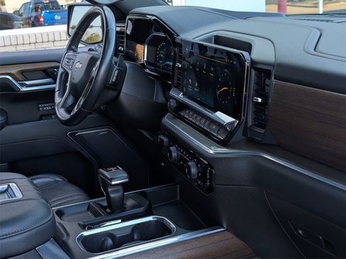 Used 2022 Chevrolet Silverado 1500 High Country image 38