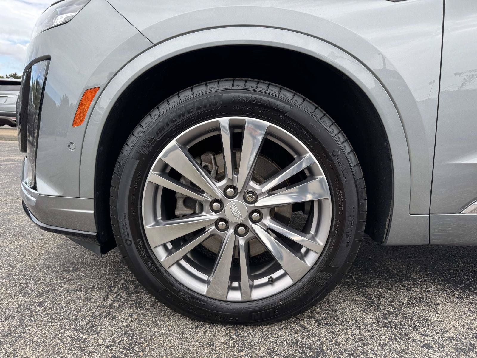 Certified 2023 Cadillac XT6 Premium Luxury w/ Technology Package AWD/4WD image 8