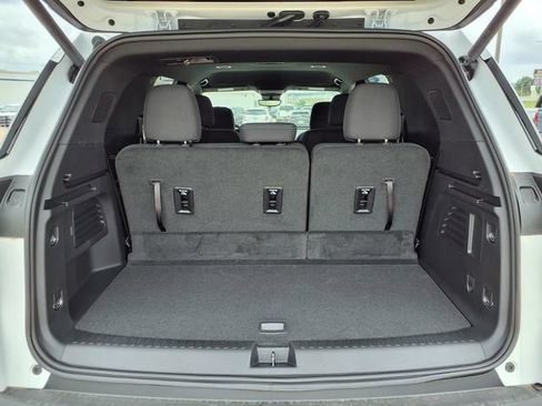 New 2026 Chevrolet Traverse LT w/ Driver Confidence Package FWD image 27