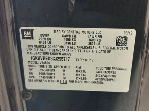 Used 2012 GMC Acadia SLT w/ LPO, 'HIT The Road' Package image 41