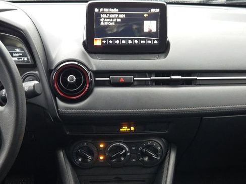 Used 2018 MAZDA CX-3 Sport image 3
