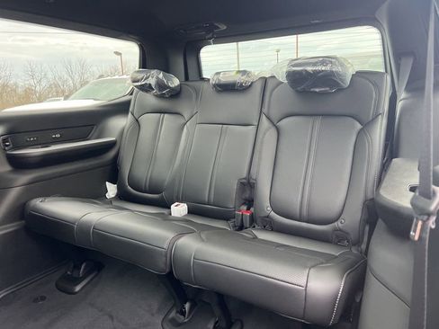 New 2026 Jeep Grand Wagoneer 4WD w/ Premium Group I image 10