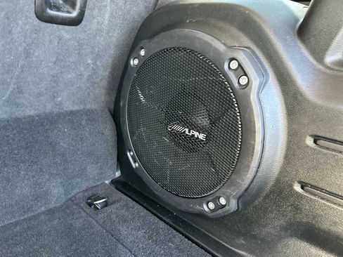 Used 2023 Jeep Wrangler Unlimited w/ Cold Weather Group image 27