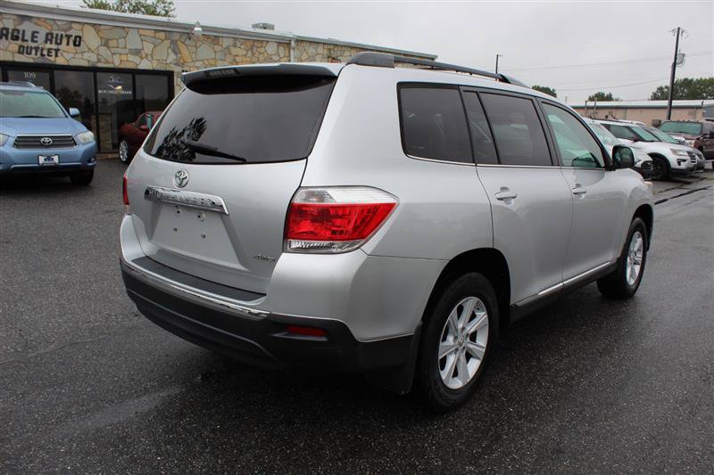 Used 2013 Toyota Highlander SE AWD/4WD image 7