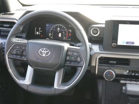 Used 2026 Toyota 4Runner SR5 AWD/4WD image 14