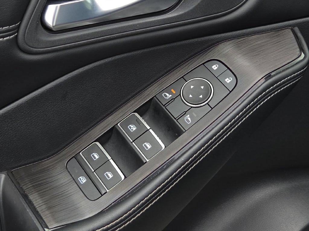 Used 2025 Nissan Rogue SL FWD image 13