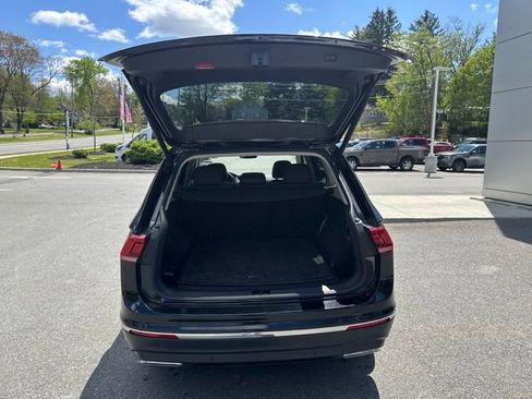 Used 2019 Volkswagen Tiguan SEL Premium AWD/4WD image 9